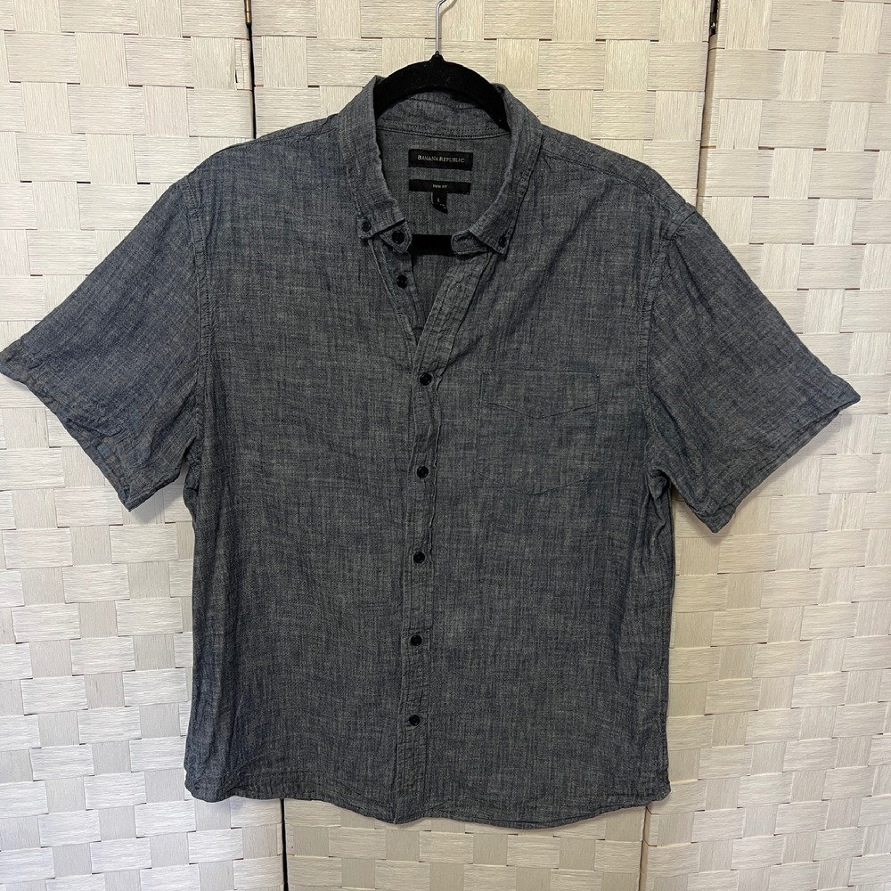 Banana Republic Chambray Shirt Slim Fit Short Sleeve Button Up Casual L